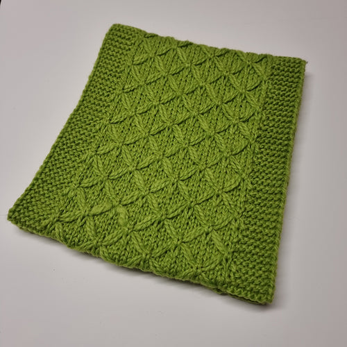 seeberger green loop scarf flat