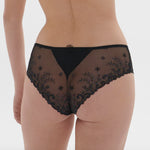 lace shorty