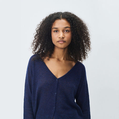 american vintage navy jumper