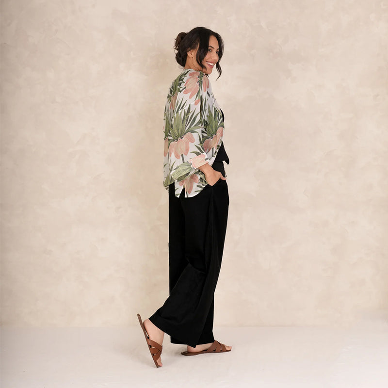 Deco Bud Ivory Kimono