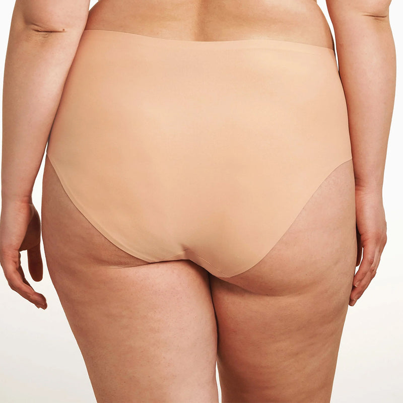 nude seamless brief