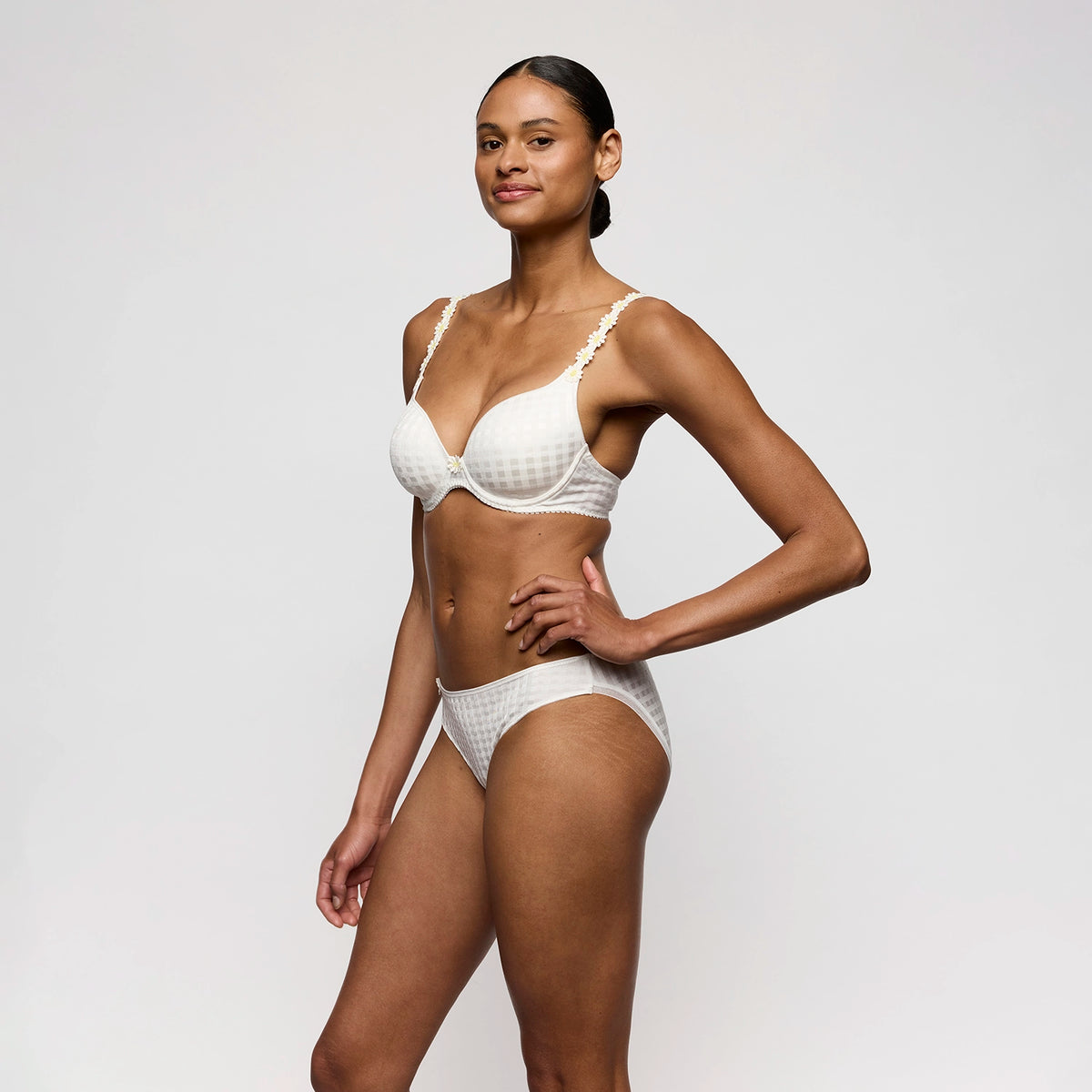 woman wearing marie jo avero bra and briefs 