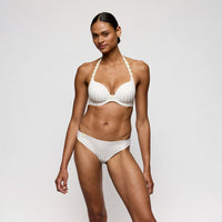 woman wearing marie jo bra and briefs in ivory colour