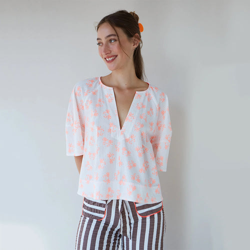 dr bloom white short sleeve top