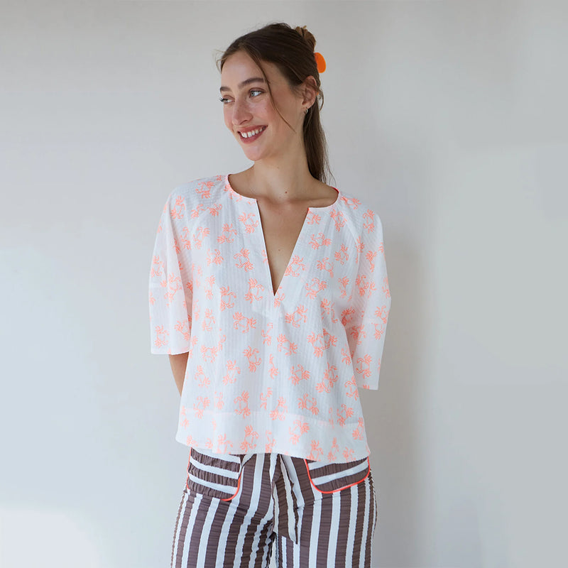dr bloom white short sleeve top