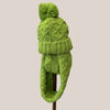 pom pom  knit hat