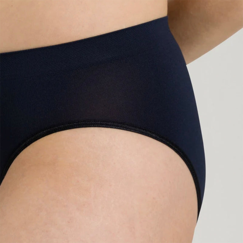 Touch Feeling Navy Midi Brief