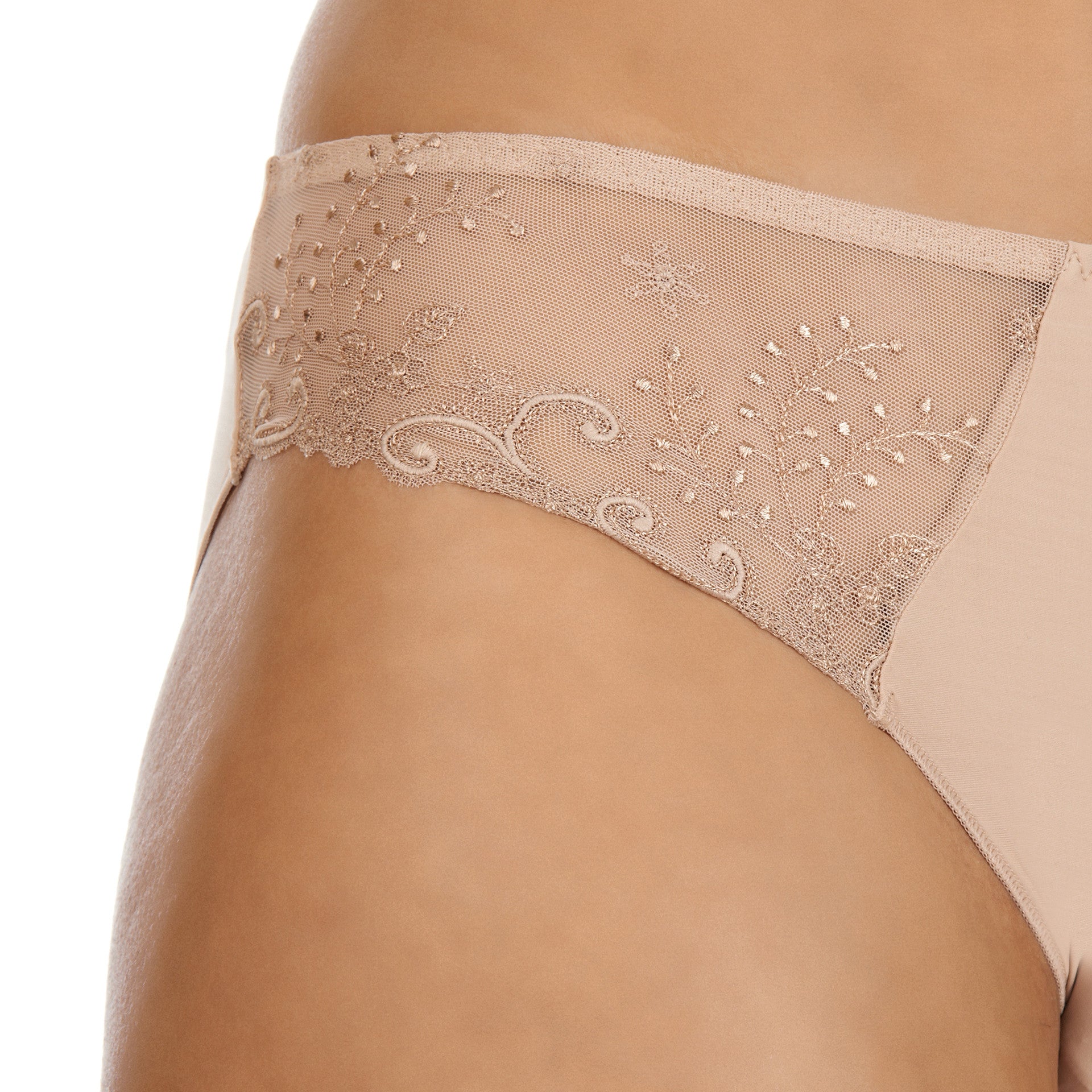 Delice brief, Nude