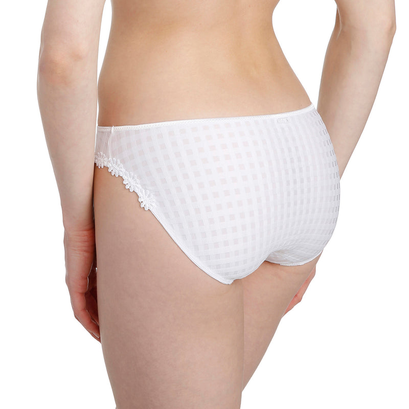 Avero brief, White