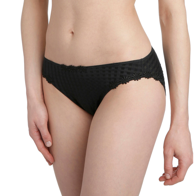 Avero brief, Black